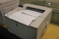 Chuyên cung cấp và bán máy in cũ A3 hiệu HP 5100 chuyên xuất phim lụa,giấy scan in đâm đẹp tại quận 6,quận 8,quận bình tân,tân bình,bình chánh,quận 7,quận 5,quận 11,quận 10 sài gòn